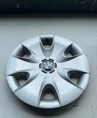 BMW 3 E90 E91 R16 wheel hub/cap/trim 6777787 62411810