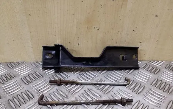 Honda CR-V Battery bracket 