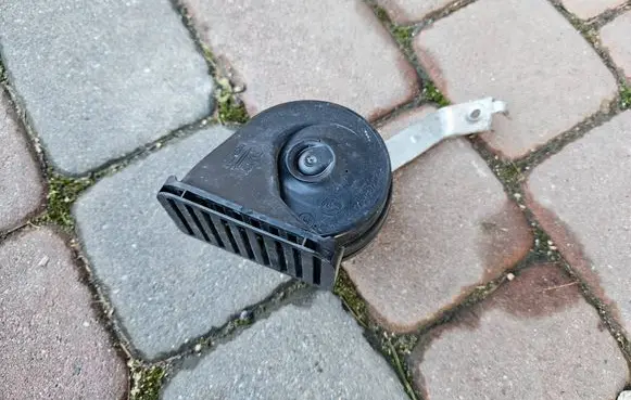 Opel Insignia B Horn signal 5O5P5L5E5X1576
