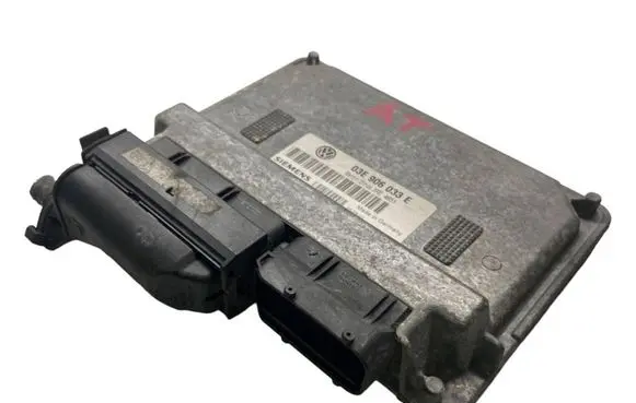 Volkswagen Polo IV 9N3 Engine control unit/module 03E906033E 5WP4019005