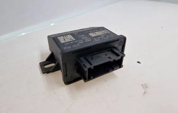 Volkswagen PASSAT B8 Other control units/modules 5Q0907357