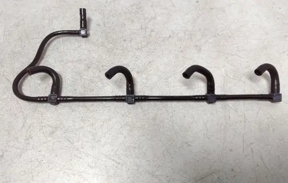 Nissan Note (E11) Fuel return line/hose 8200520596