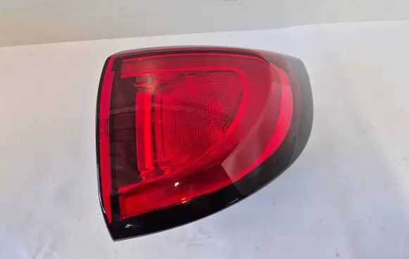 Chrysler Pacifica Rear/tail lights P68229026AF F00HT0408620