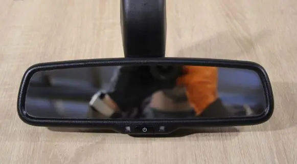 Chevrolet Captiva Rear view mirror (interior)