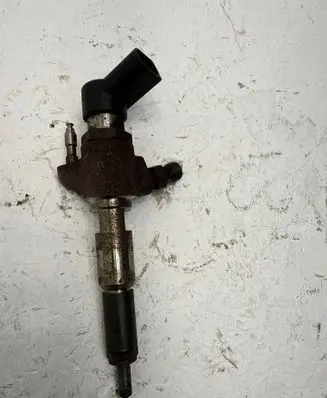 Volvo V60 Fuel injector 50274V05 9802448680