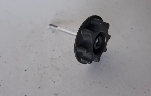 Lexus RX III Spare wheel bolt 