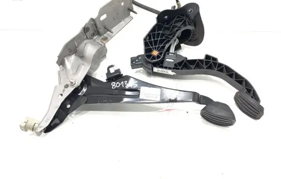 Peugeot 308 Pedal assembly 9676728880