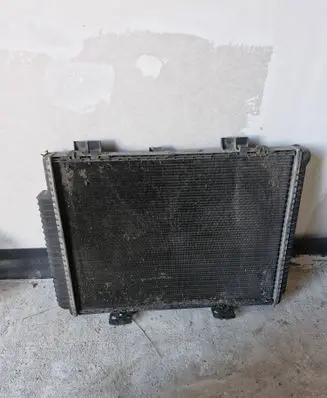 Mercedes-Benz E W210 Coolant radiator