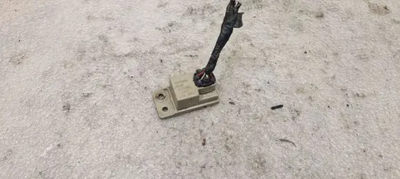 Toyota Avensis T250 Window wiper relay 8594205030