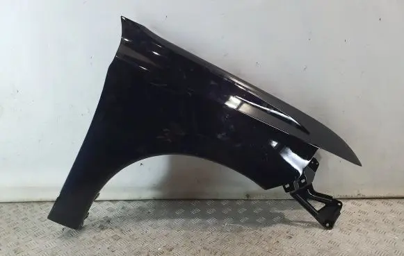 Mitsubishi Outlander Fender