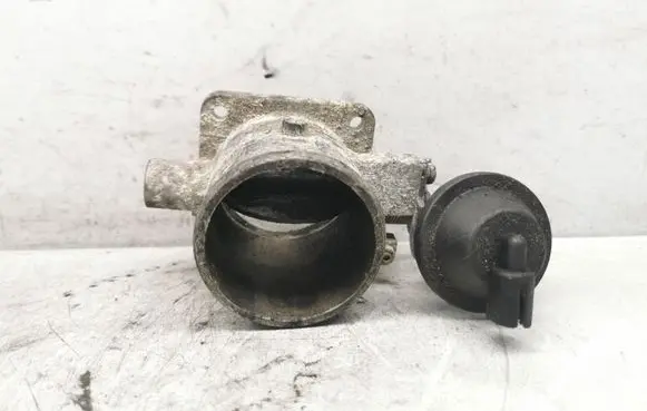 KIA Carens I Throttle body valve 