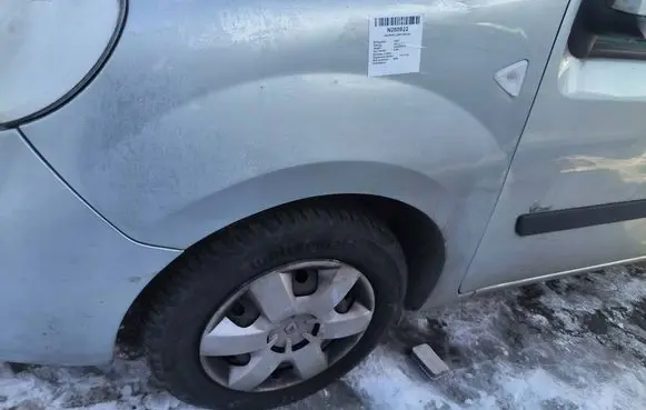 Renault Kangoo II Fender TEB64