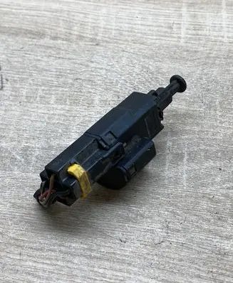 Opel Astra G Brake pedal sensor switch 09132299 09175172 09175185