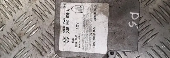 Volkswagen PASSAT B5 Airbag control unit/module 6q0909601a
