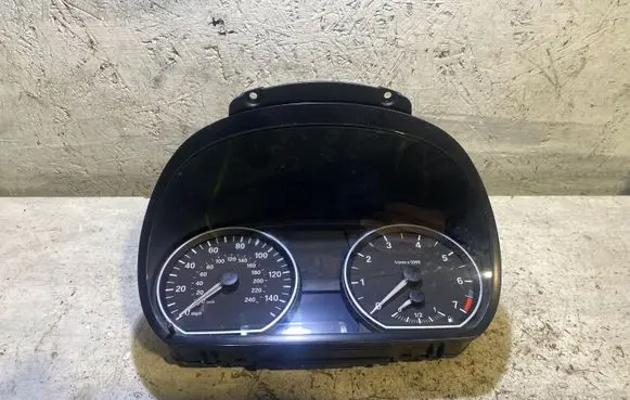 BMW 1 E81 E87 Speedometer (instrument cluster) 9141469 102496275 250006719