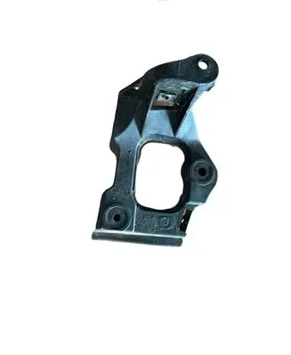 Audi A6 S6 C5 4B Fender mounting bracket 4B0853921B