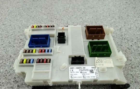 Ford Mondeo MK IV Fuse box set