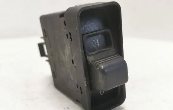 Fog light switch