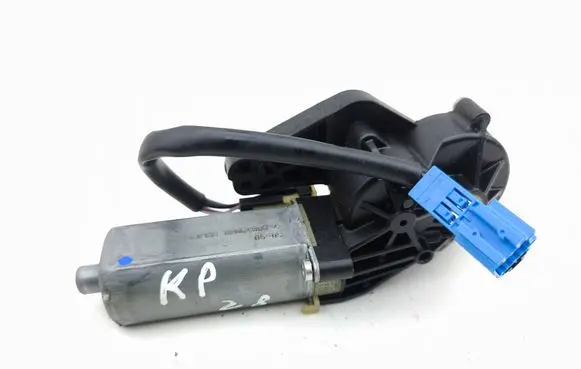 Mercedes-Benz C W203 Seat adjustment motor 0390203206