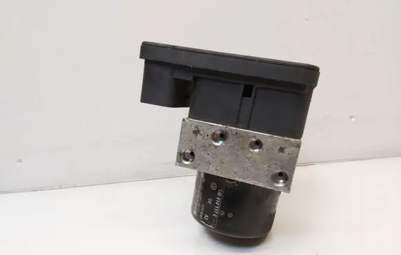 Volkswagen Touran I ABS Pump 1K0907379C 1J0614117E