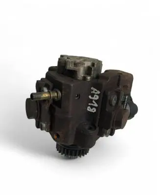 Nissan Qashqai Fuel injection high pressure pump H8200690744
