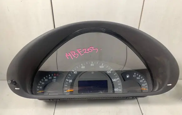 Mercedes-Benz E W211 Speedometer (instrument cluster) A2035407311Q07