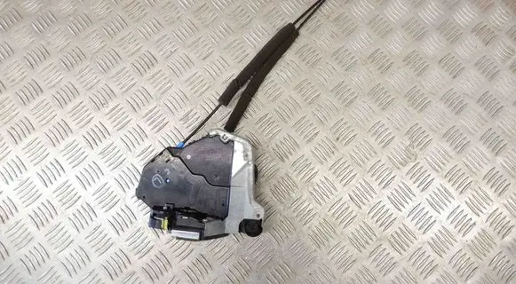 Toyota C-HR I Front door lock 6904005150