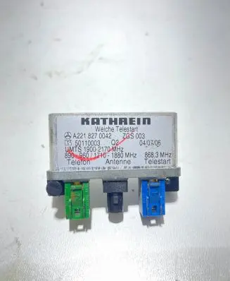 Mercedes-Benz GL X164 Aerial antenna amplifier A2218270042 50110003