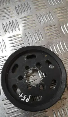 Volkswagen PASSAT B5.5 Power steering pump pulley 038145255d