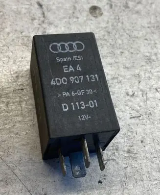 Volkswagen PASSAT B6 Other relay 4d0907131