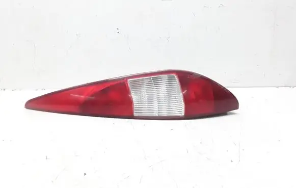 Ford Mondeo Mk III Rear/tail lights 1S7113404C