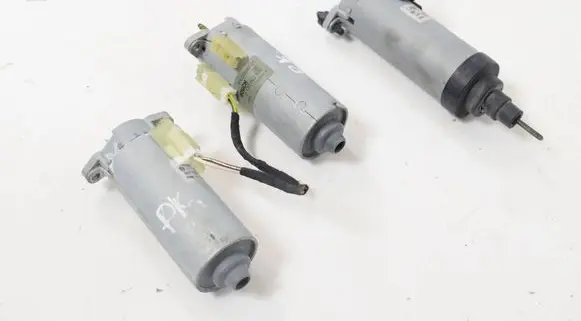 BMW Z4 E89 Seat adjustment motor 0130002635 0130002636
