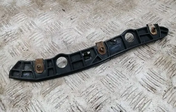 Ford Ecosport Front bumper mounting bracket GN1517A870AA GH4FA