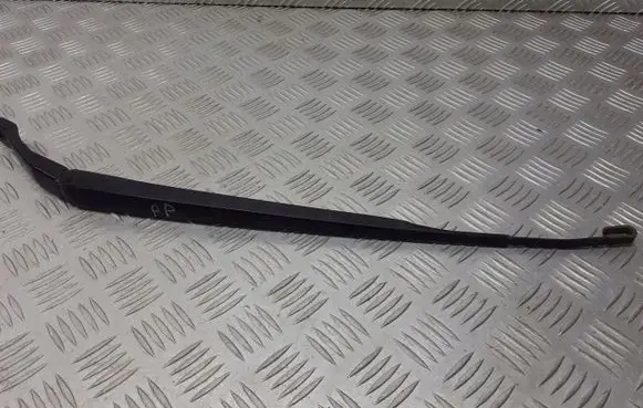 Honda HR-V Front wiper blade arm