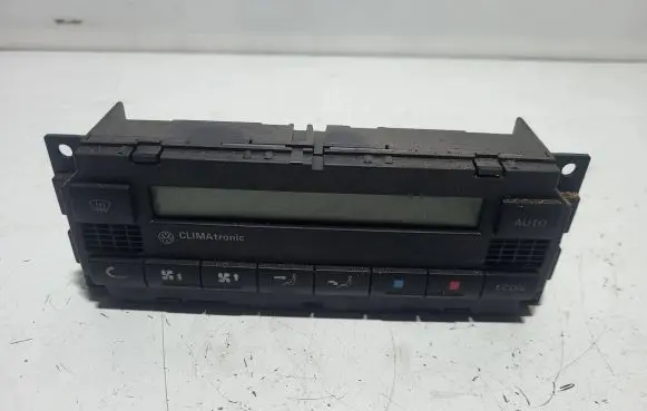 Volkswagen PASSAT B5 Climate control unit