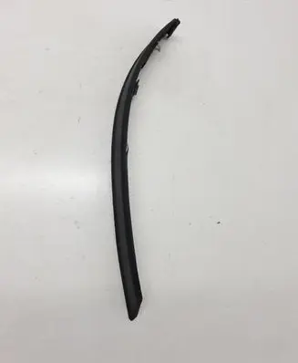Front bumper splitter molding