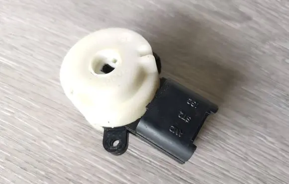 Toyota Avensis T250 Ignition lock contact PA6MD30