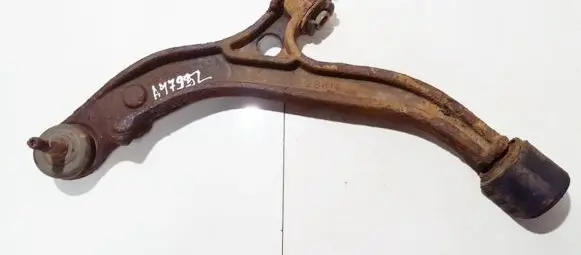 Chrysler Voyager Front lower control arm/wishbone 04694973aa