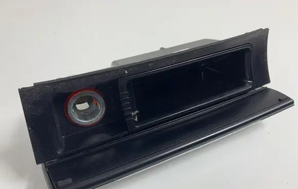 Volkswagen PASSAT B6 Car ashtray 3C0863284