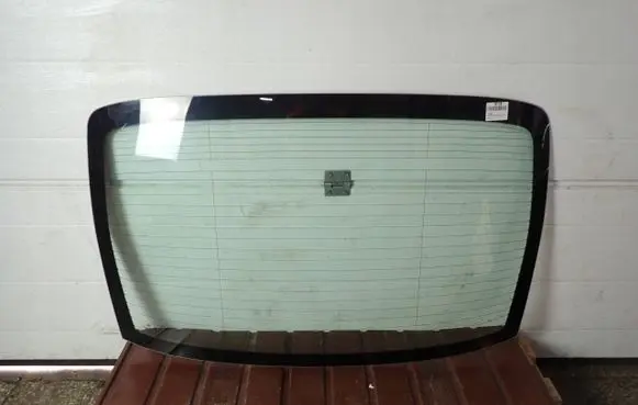 Hyundai Elantra VII Rear windscreen/windshield window