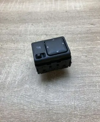 Nissan Navara D40 Wing mirror switch 040512