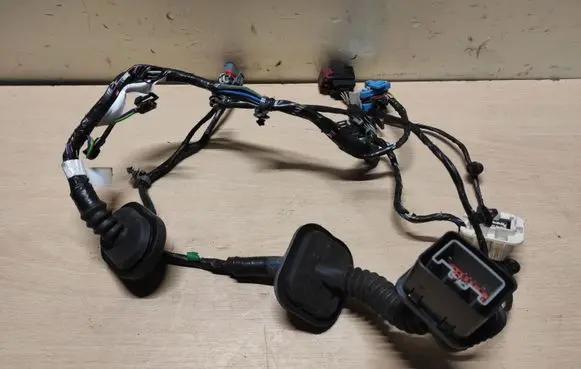 Cadillac SRX Front door wiring loom 15146353 1GA0212368