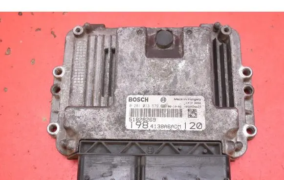 Fiat Bravo Engine control unit/module ECU 51828269