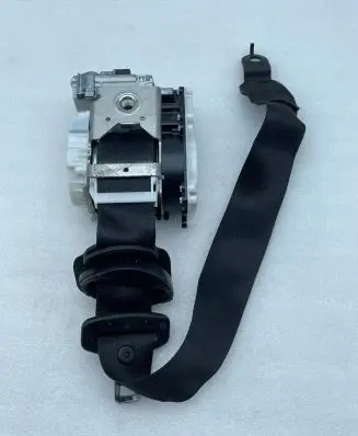 Mercedes-Benz GL X164 Front seatbelt A2518605486 040673