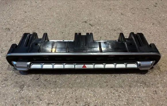 Mercedes-Benz GLE W167 Climate control unit A2479056703