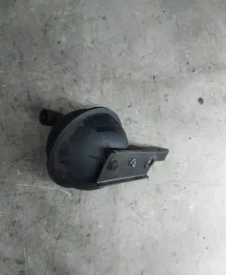 Vacuum air tank