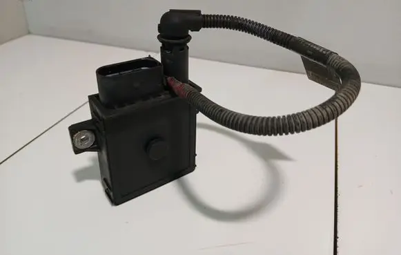 BMW X5 E53 Glow plug pre-heat relay 7788327