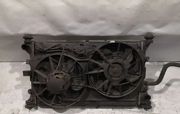 Ford Focus Coolant radiator 98AB8005MF 98AB8C607FM 0130107802