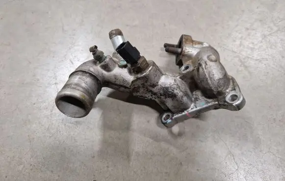Mitsubishi L200 other engine part 