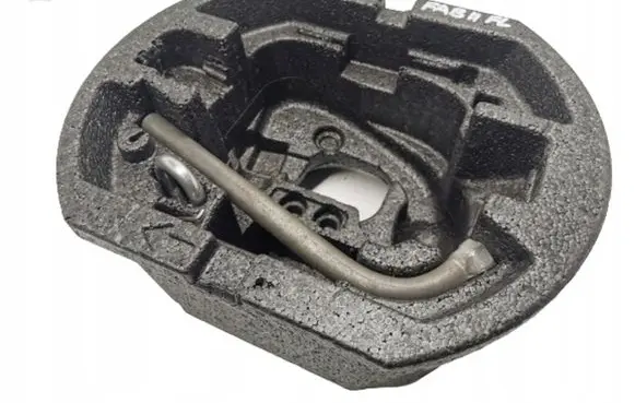 Skoda Fabia Mk2 (5J) Tool box 